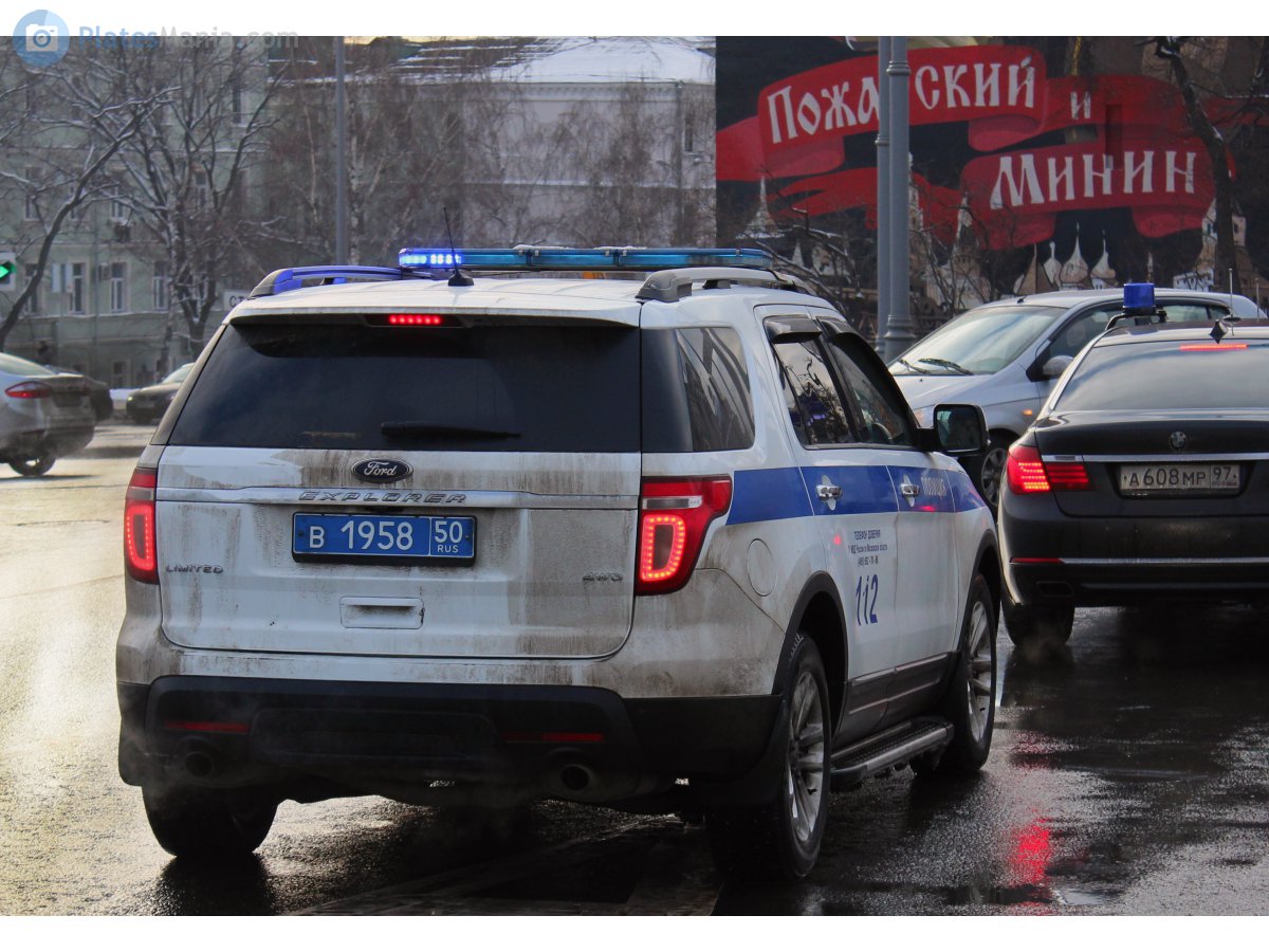 в 1958 50, Ford Explorer 5th gen (U502), 2010–2015