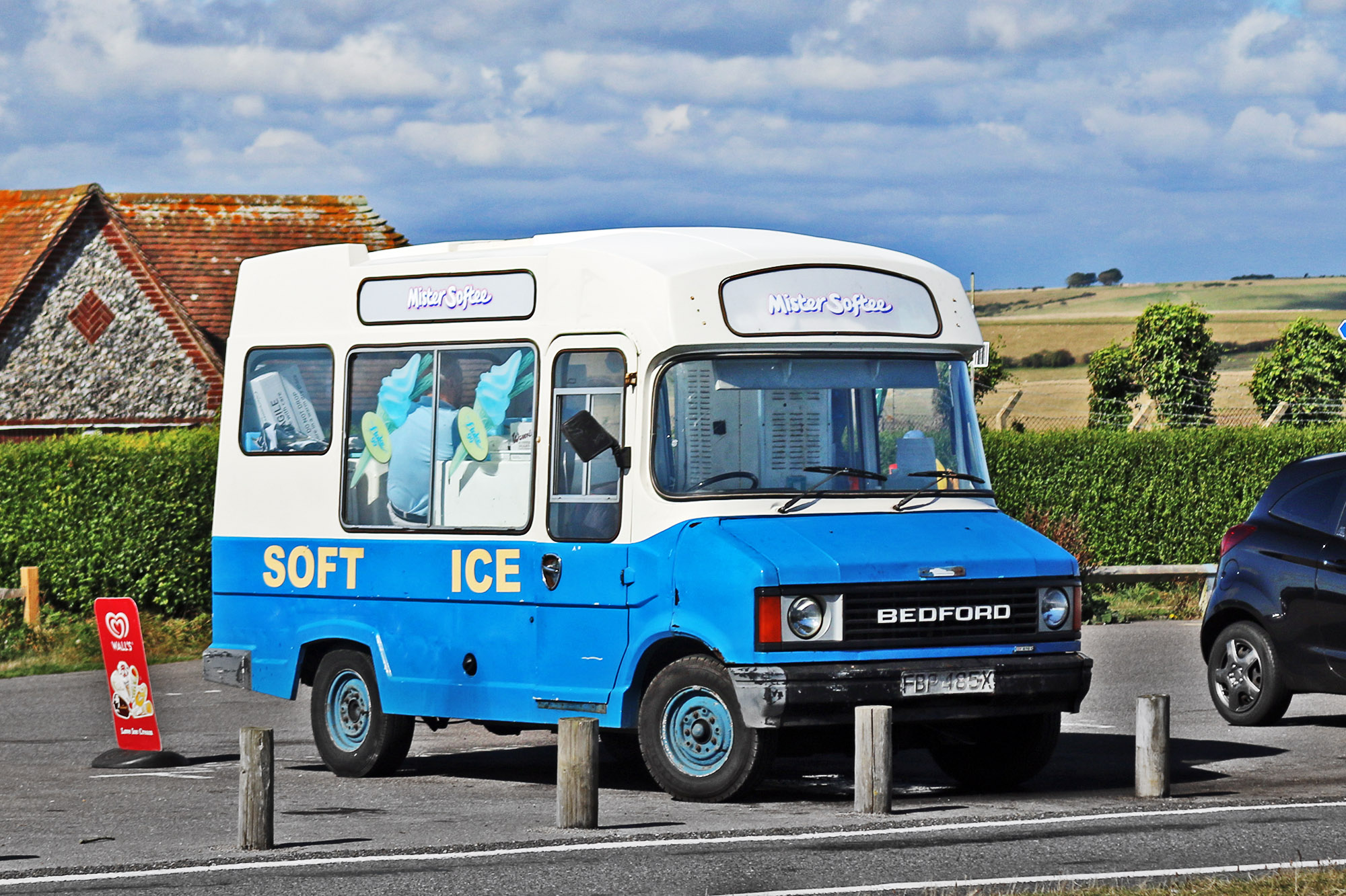 FBP485X, Bedford CF CF1 facelift & CF2, 1980–1987