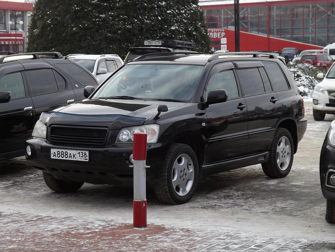 а 888 ак 138, Toyota Kluger 