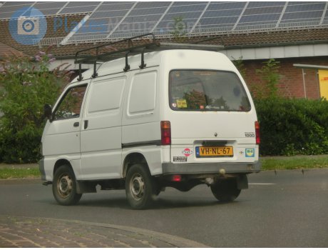 VH-NL-67, Daihatsu 850/1000