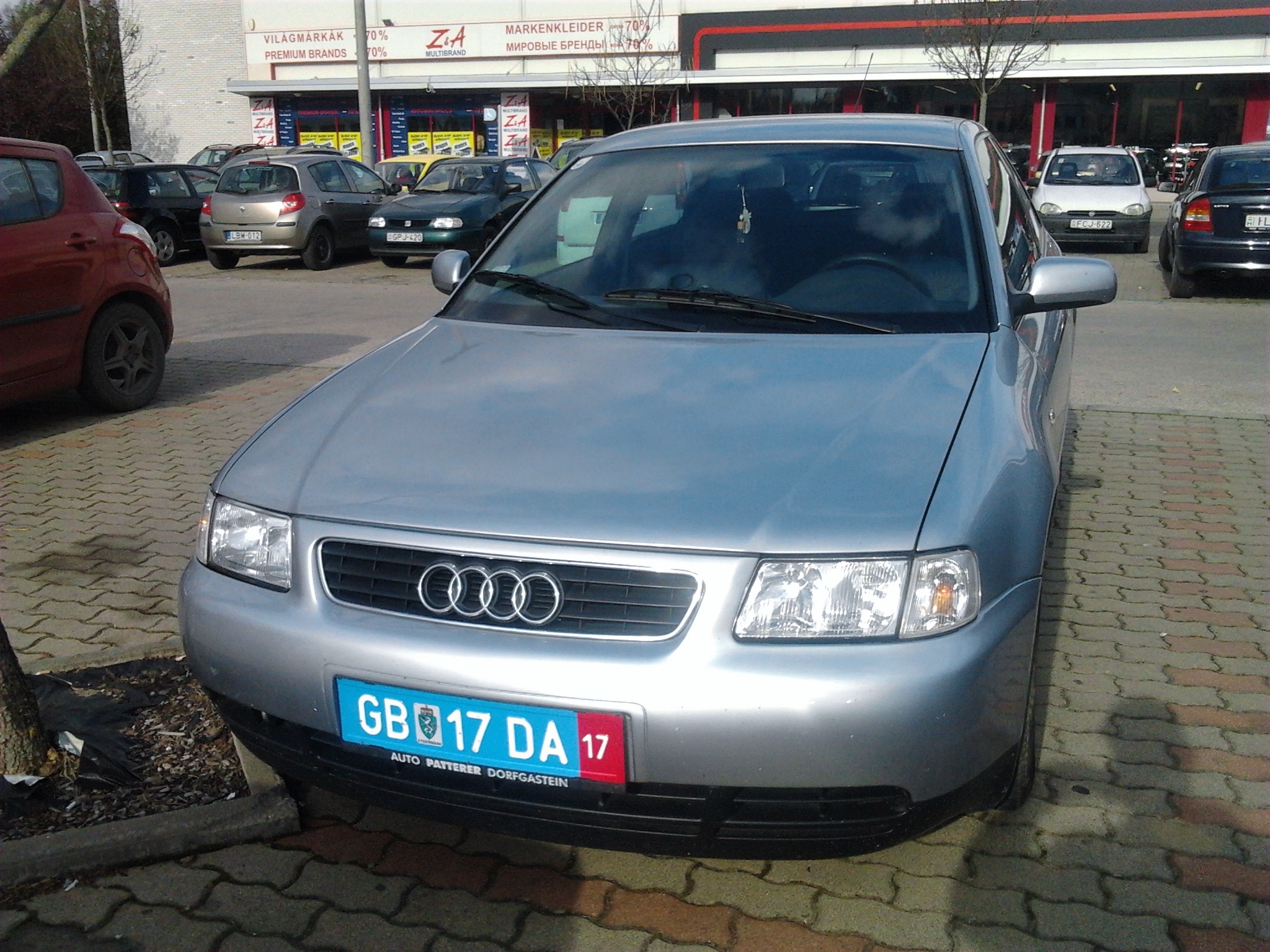 GB 17 DA, Audi A3 