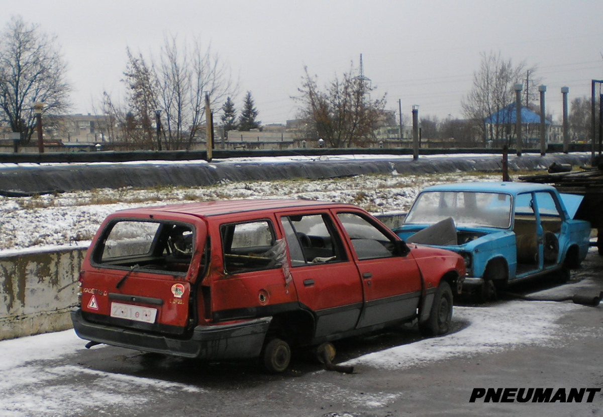 2781 PB, Opel Kadett 5th gen 3-door Hatch (E; T85), 1984–1991