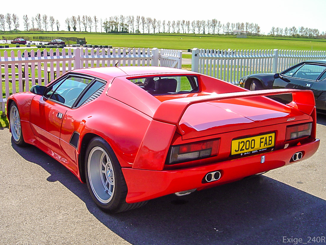 J200FAB, De Tomaso Pantera 
