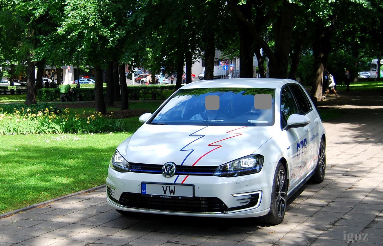 VW, Volkswagen Golf 7th gen 5-door Hatch (5G), 2012–2017