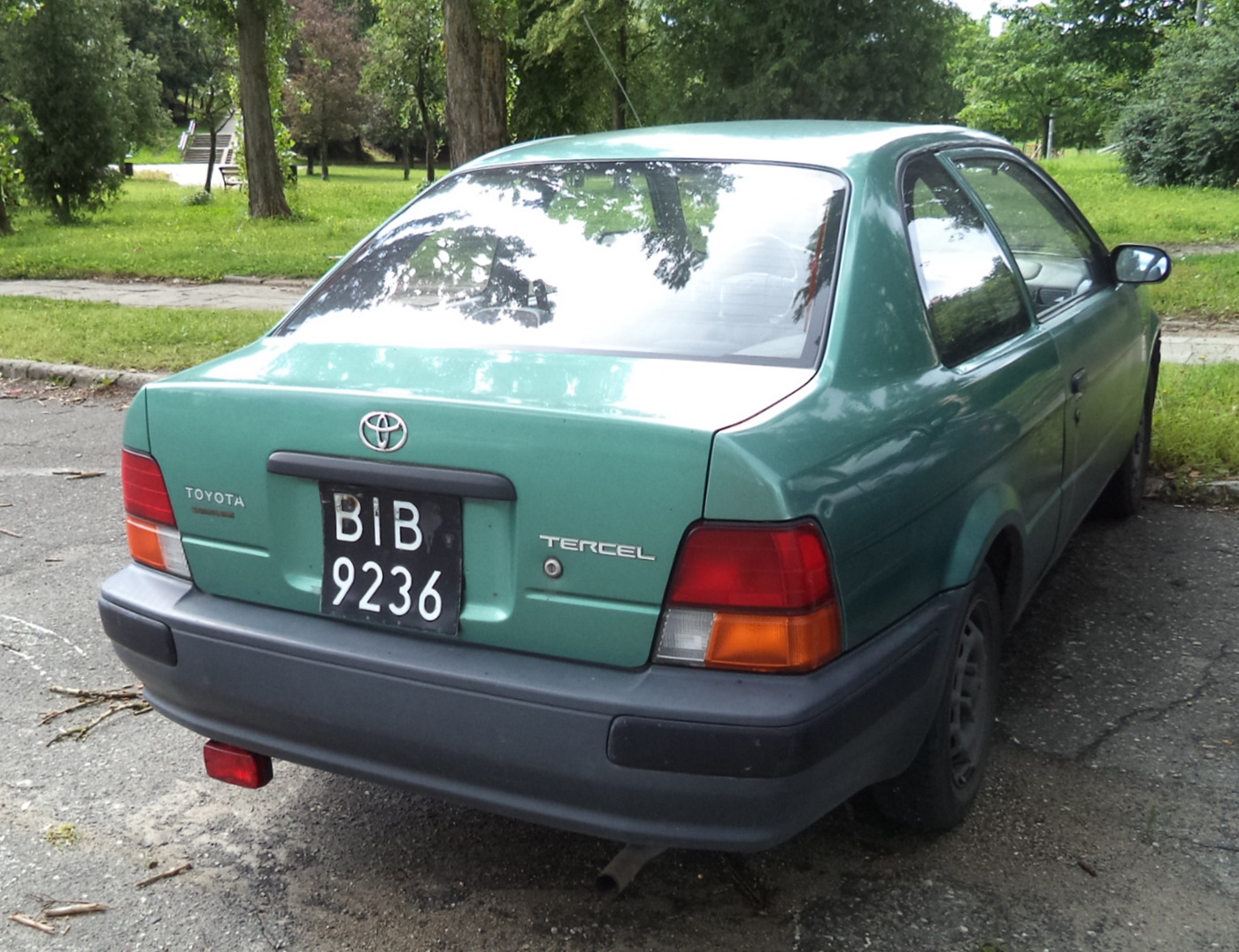 BIB 9236, Toyota Tercel 5th gen 2-door Sedan (L50), 1994–1999