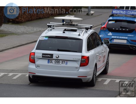 DL-096-XY, Skoda Superb