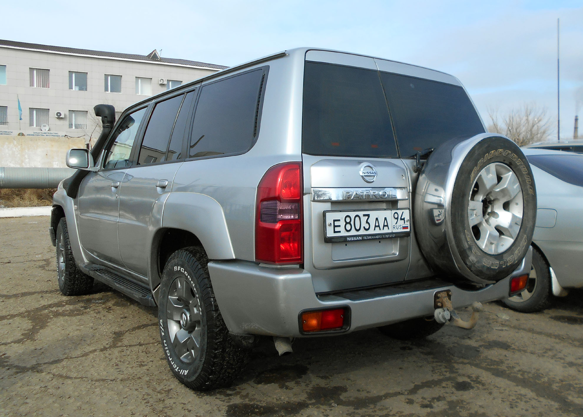 е 803 аа 94, Nissan Patrol 