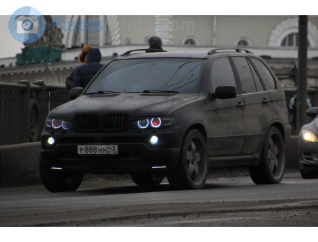 р888нн43, BMW X5