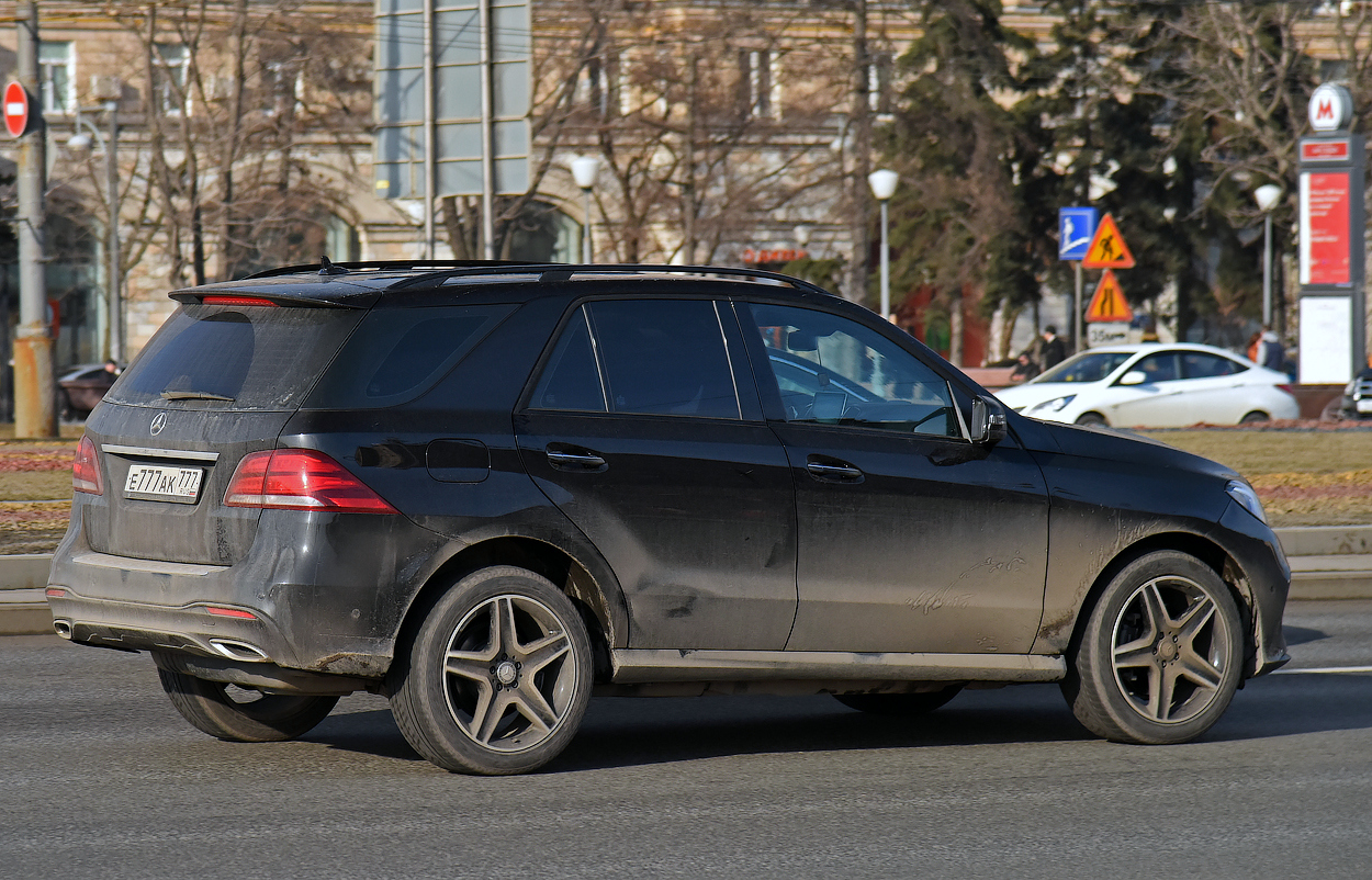 е 777 ак 777, Mercedes-Benz GLE-Klasse 1st gen SUV (W166), 2015–2018