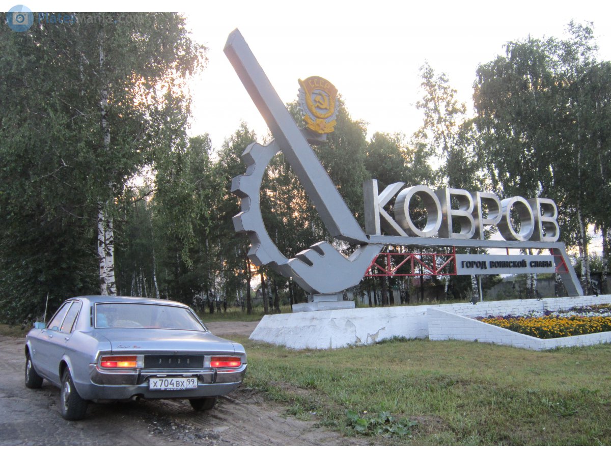 х 704 вх 99, Ford Consul 4th gen 4-door Sedan (GGFL), 1972–1975