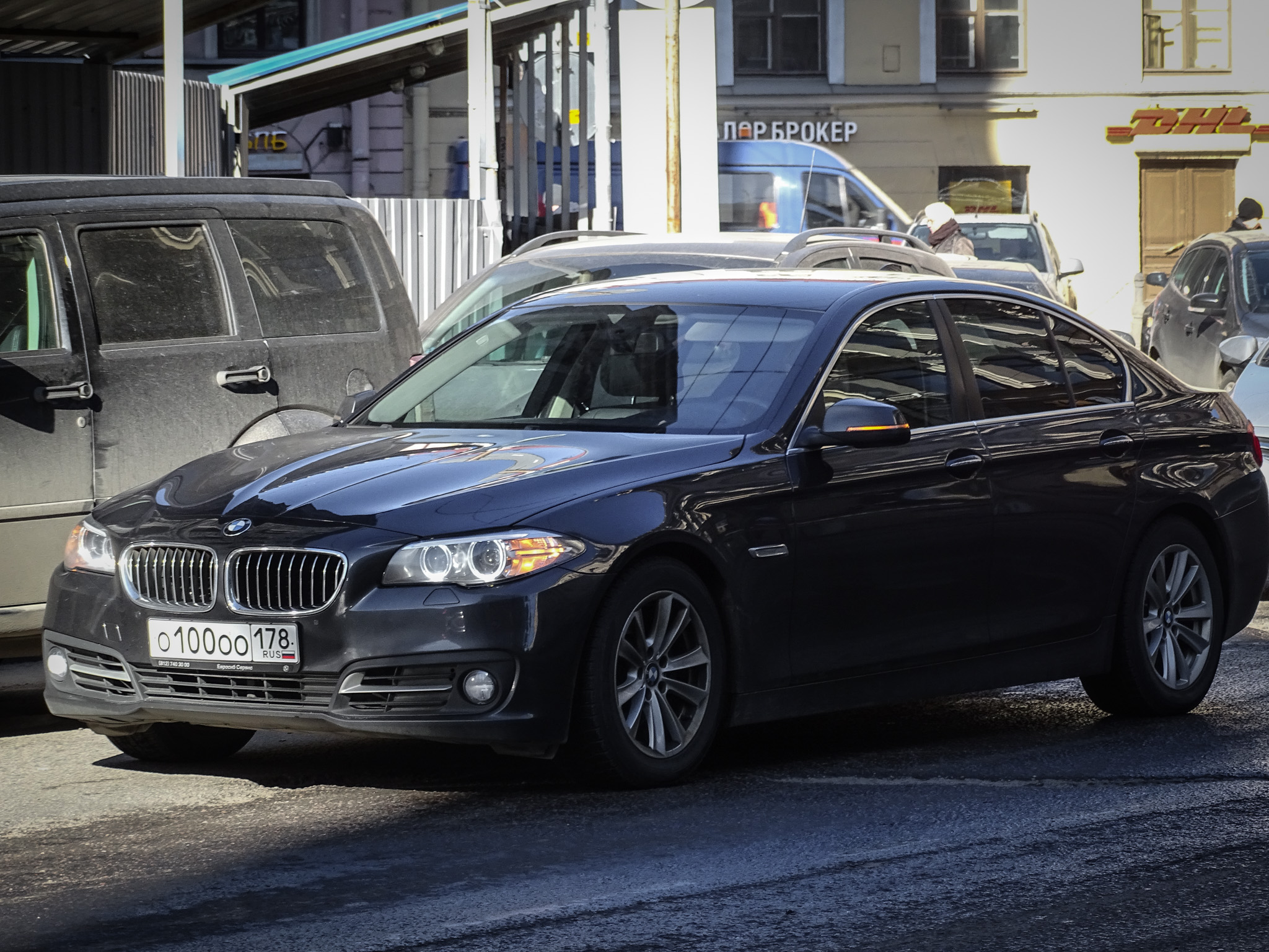 о 100 оо 178, BMW 5 Series 6th gen Sedan (F10/F18), 2010–2017