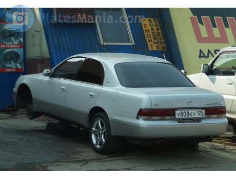 у808ку125, Toyota Crown Majesta