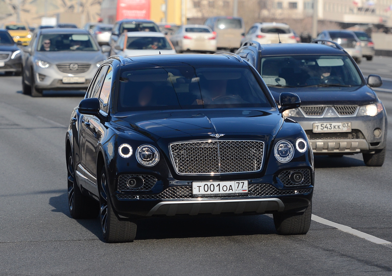 т 001 оа 77, Bentley Bentayga 1st gen (PL71), 2016–2020