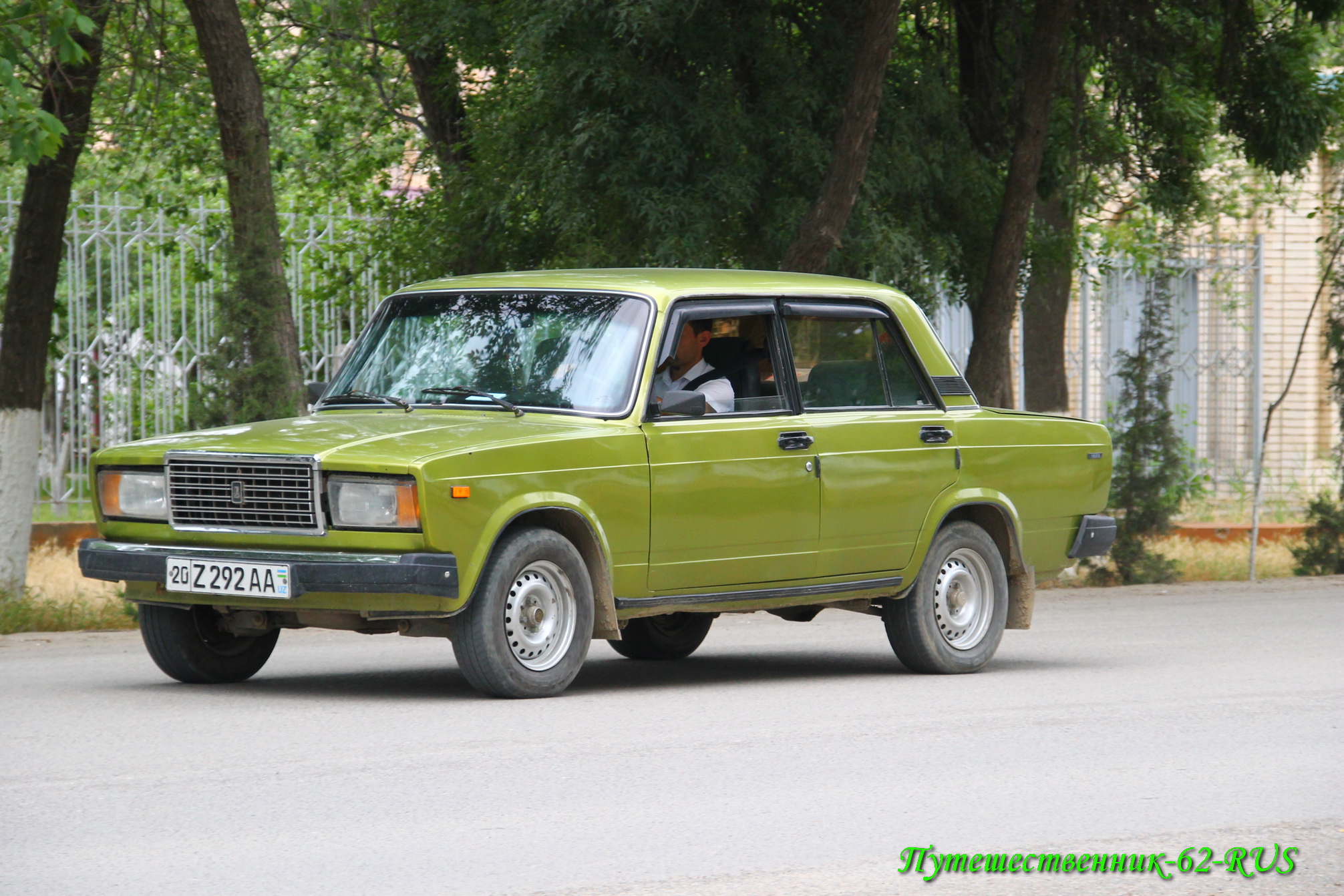 Aktrisalarning lezbiyen toshak sahnalari