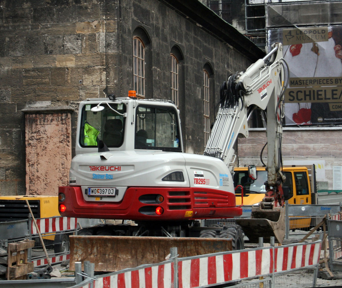 WO 397 DJ, Takeuchi MFG Company TB-Series 