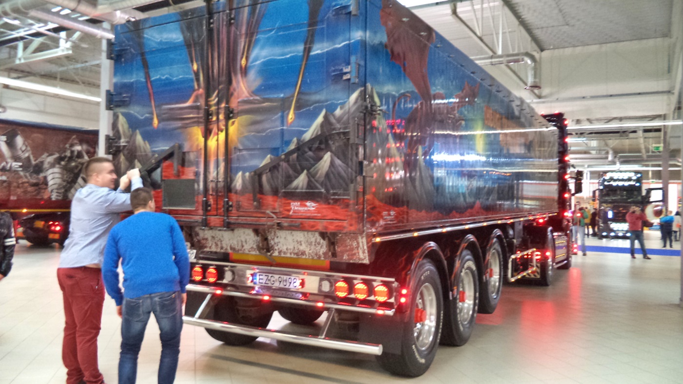 EZG 9U98, MEGA Trailers MNW 