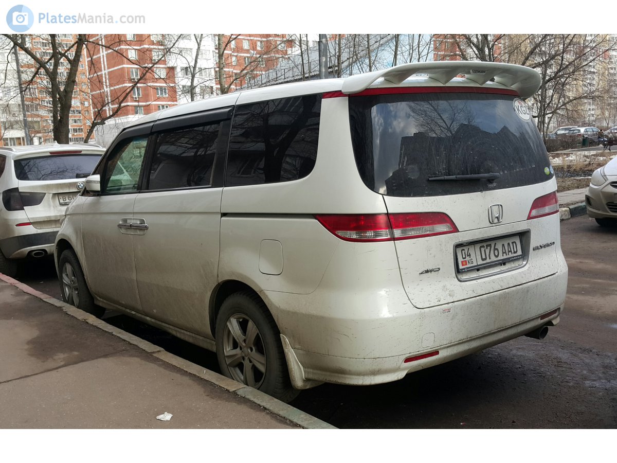 04 076 AAD, Honda Elysion 1st gen (RR), 2004–2006