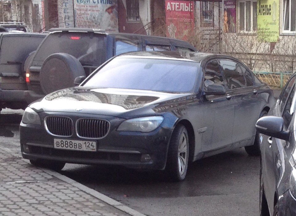 в 888 вв 124, BMW 7 Series 5th gen (F01–F04), 2008–2015