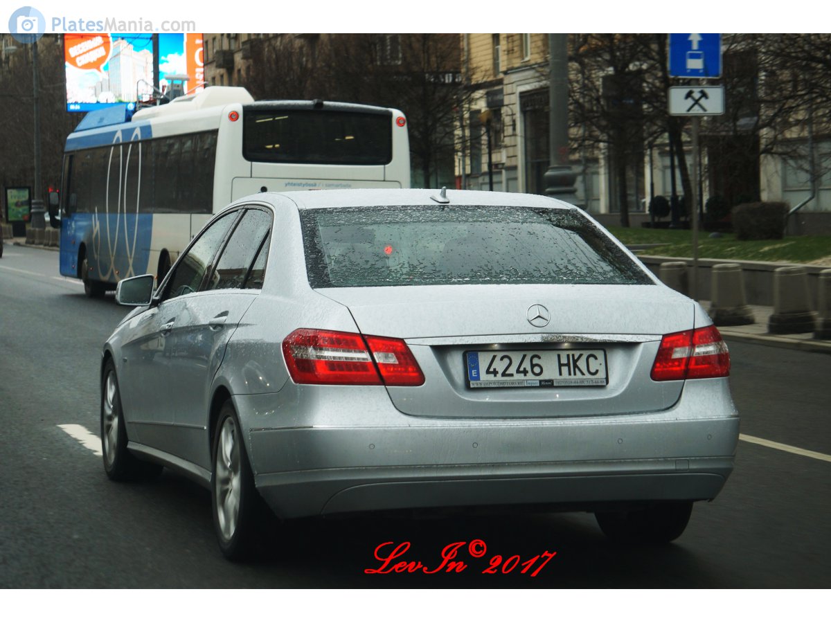 4246 HKC, Mercedes-Benz E-Klasse 4th gen Sedan (W212), 2009­–2013