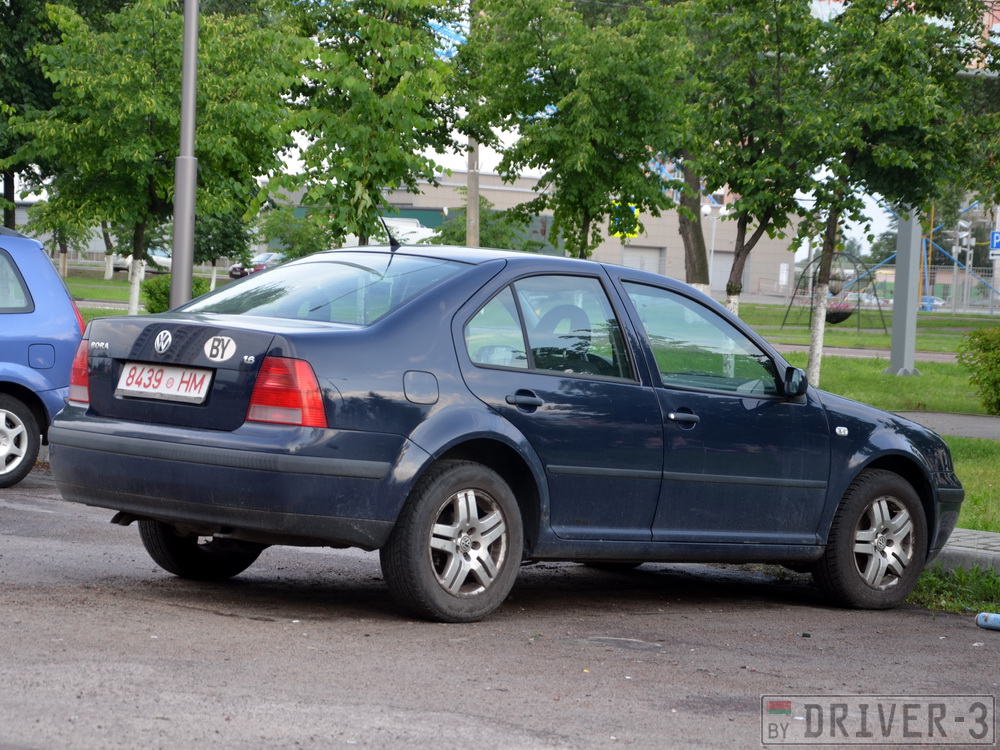 8439 HM, Volkswagen Bora 