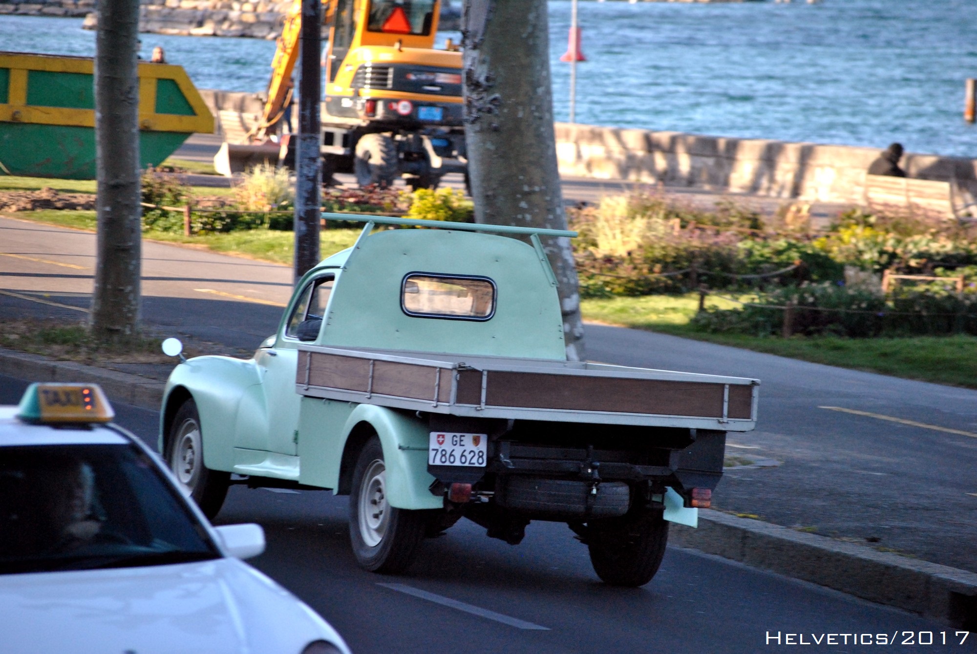 GE 786628, Peugeot 203 Familiale, 1950–1954