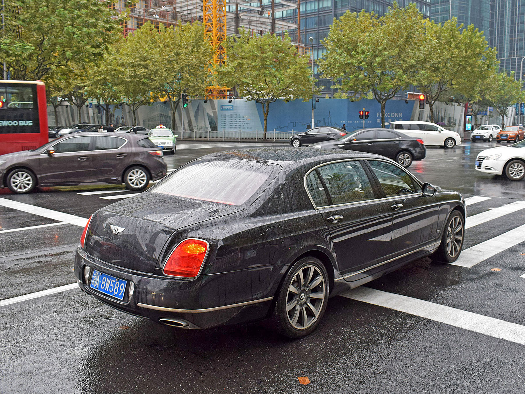 沪A·8W589, Bentley Continental 4th gen Flying Spur, 2005–2013