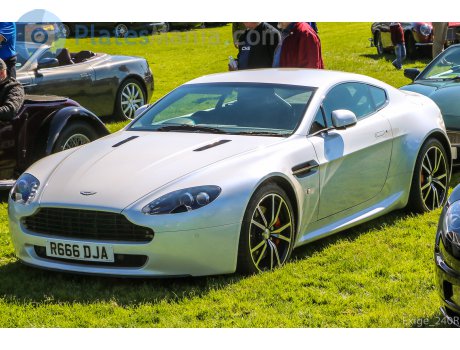 R666 DJA, Aston Martin V8 Vantage