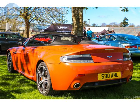 S90 AML, Aston Martin V8 Vantage