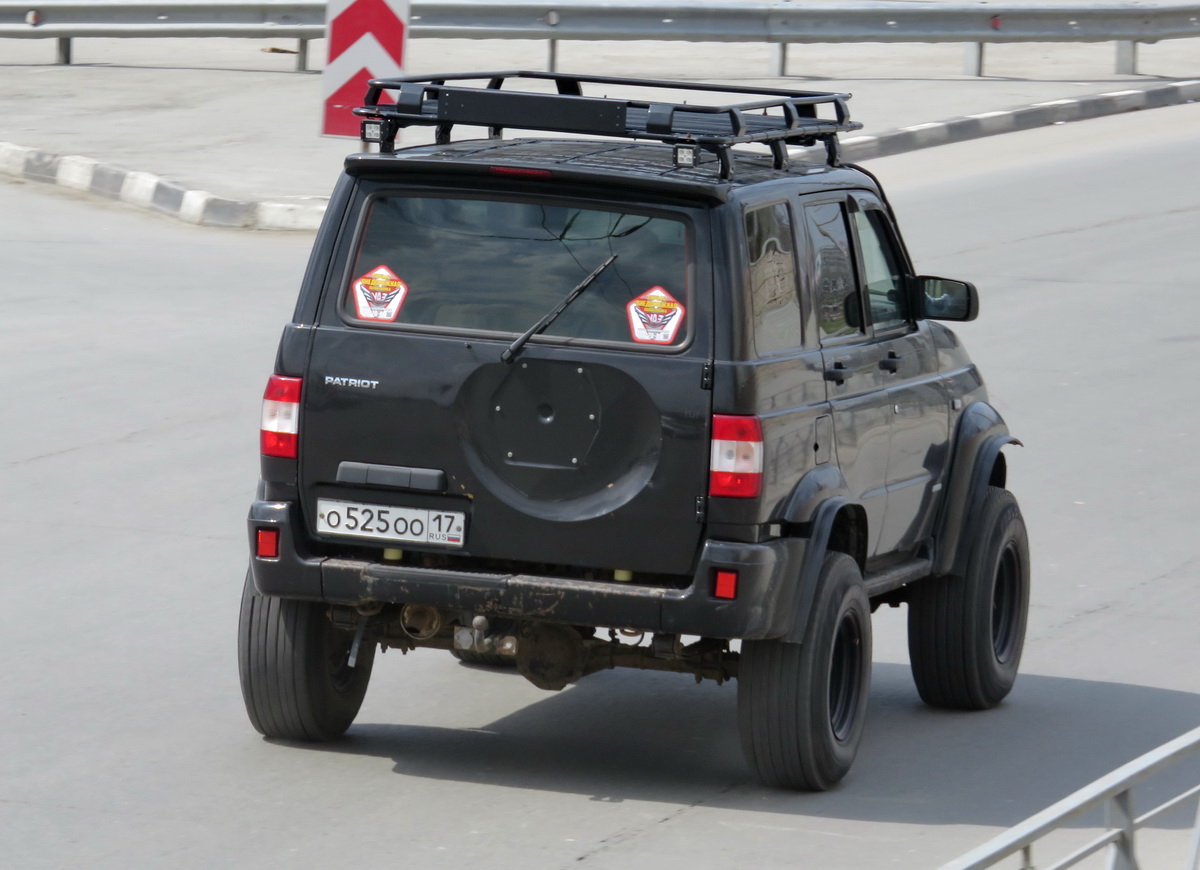 о 525 оо 17, UAZ 3164 Patriot Sport 2010–2011