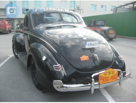 EMD 677, Ford Deluxe