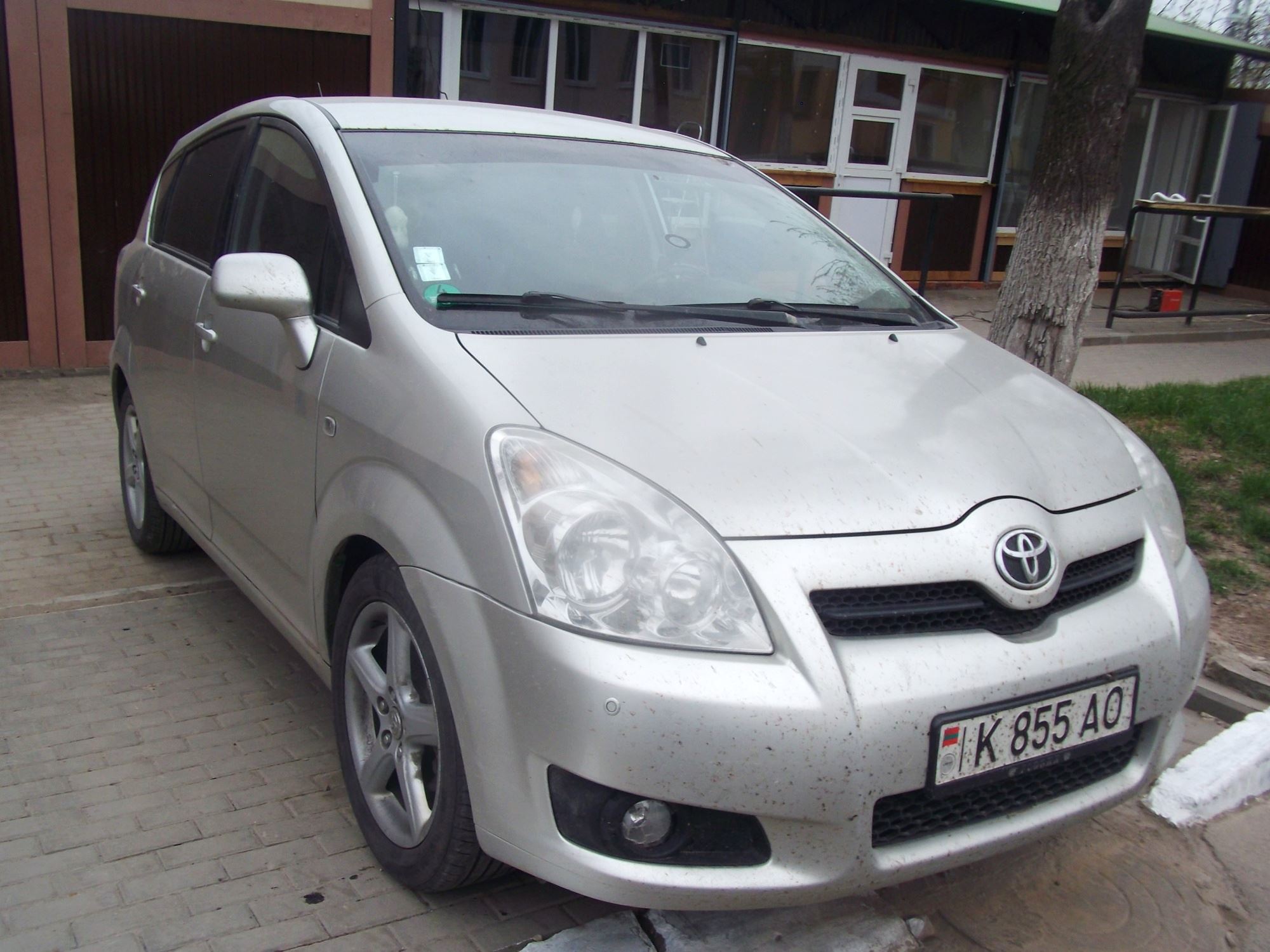 K 855 AO, Toyota Corolla Verso 2nd gen (AR10), 2004–2009