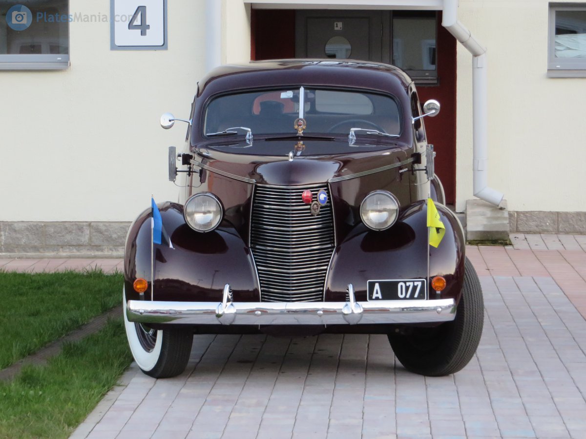 A 077, Studebaker Commander 