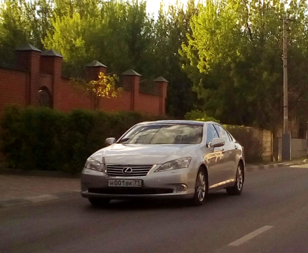 н 001 вк 71, Lexus ES 
