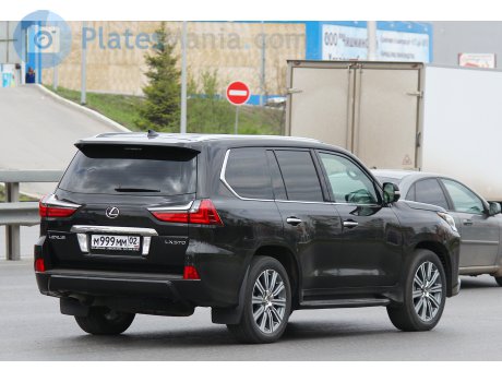 м999мм02, Lexus LX