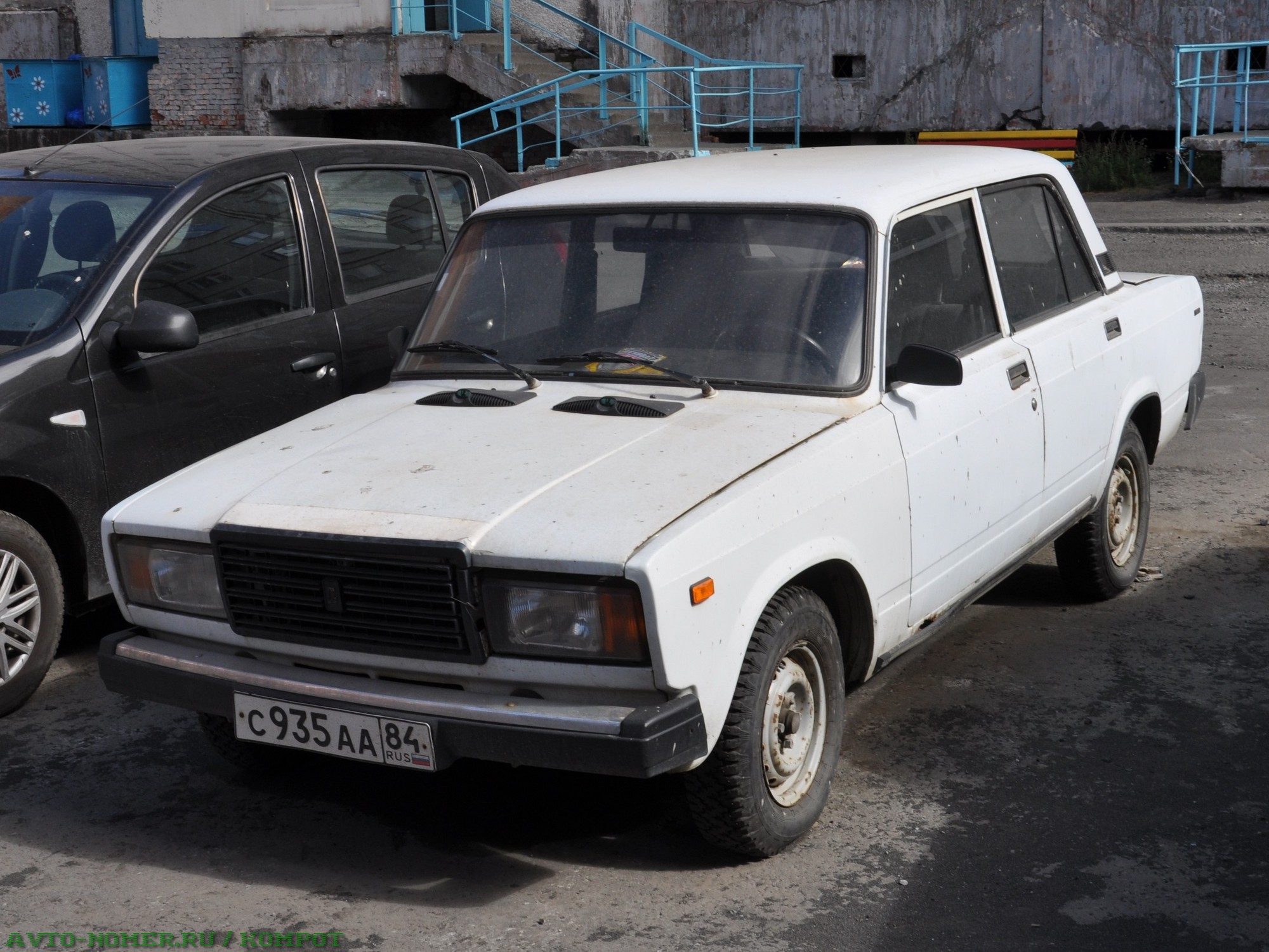 с 935 аа 84, Lada (VAZ) 2107 Жигули (Nova / Riva / Signet / 1500), 1982–2014