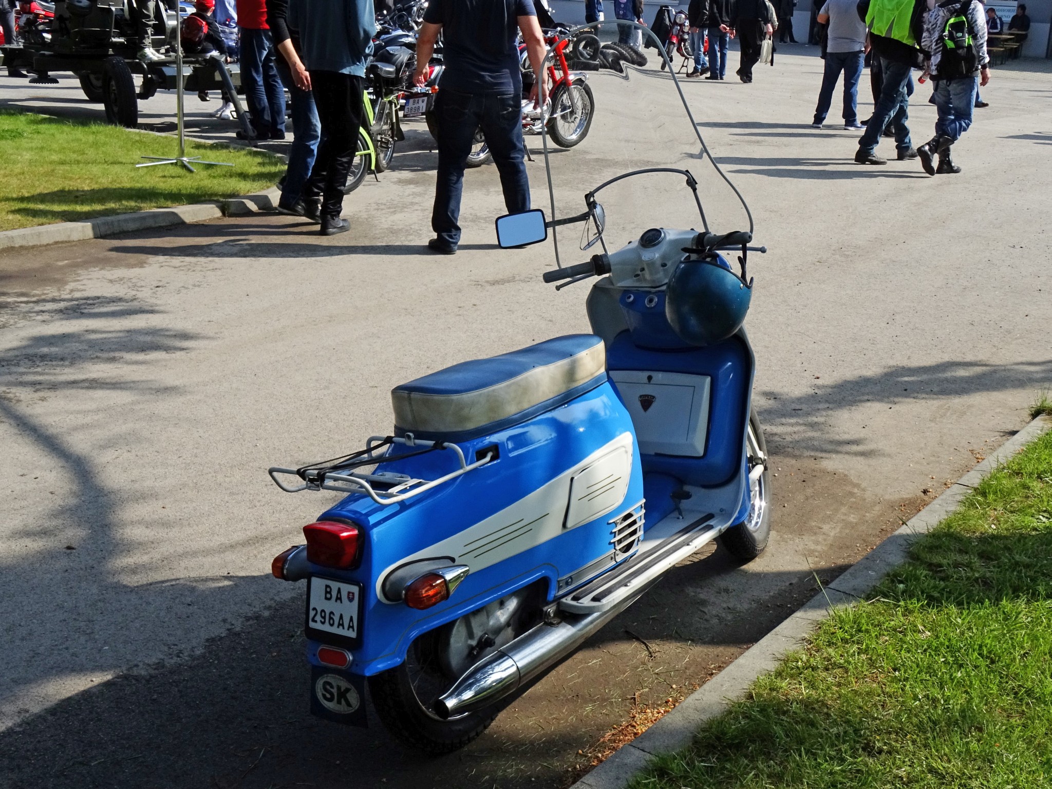 BA 296AA, Tatran S-125 