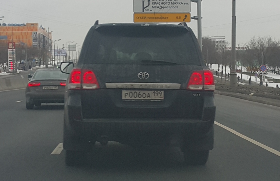 р 006 оа 199, Toyota Land Cruiser 200 (J200), 2007–2011