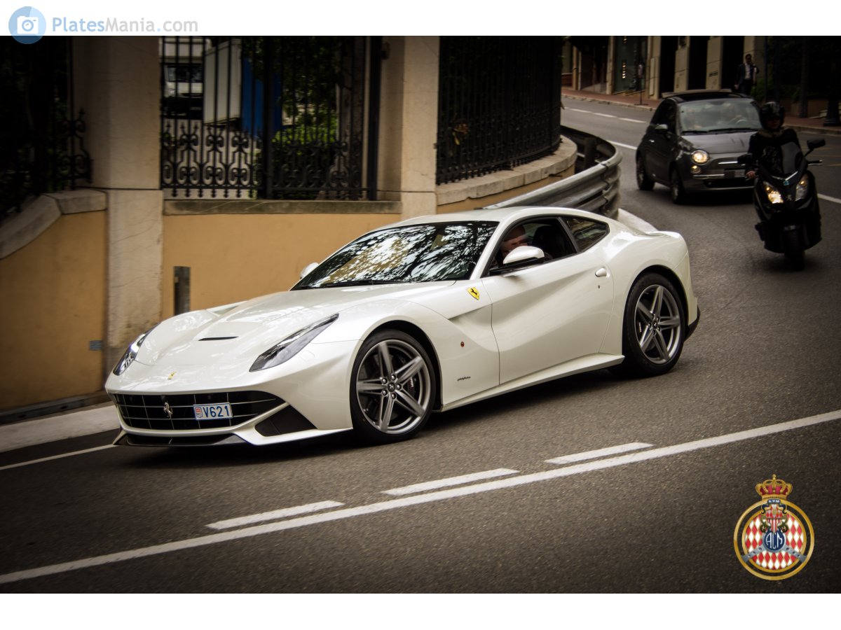 V621, Ferrari F12 F12berlinetta (F152), 2012–2017