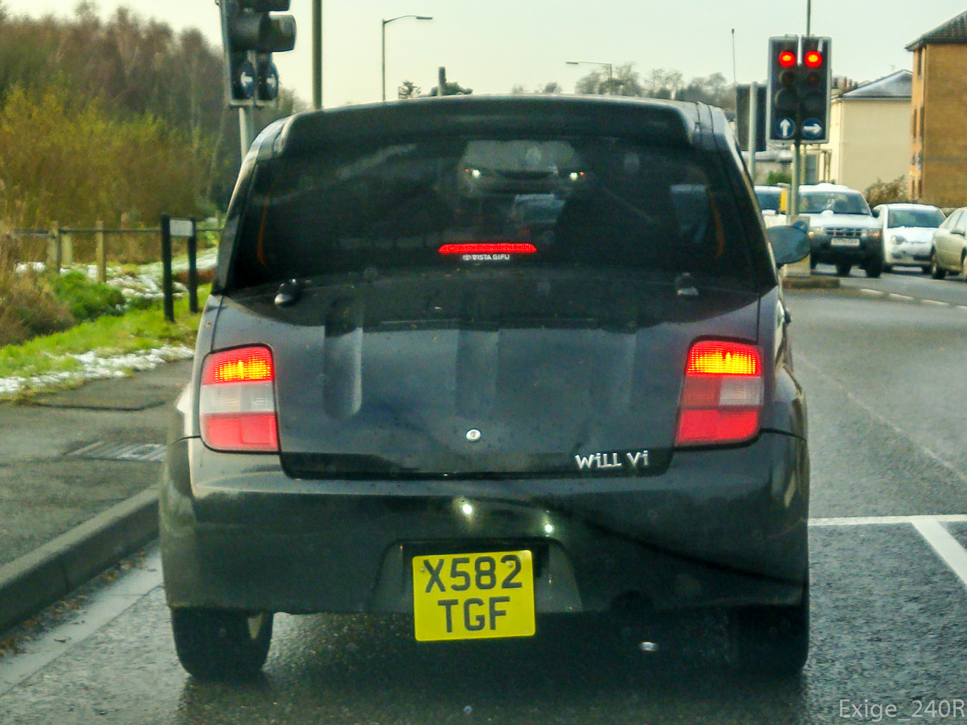 X582TGF, Toyota Will Vi 1st gen (NCP19), 2000–2001