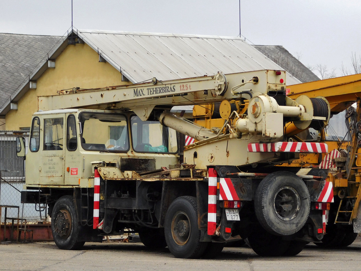BAH-877, IFA ADK 125 