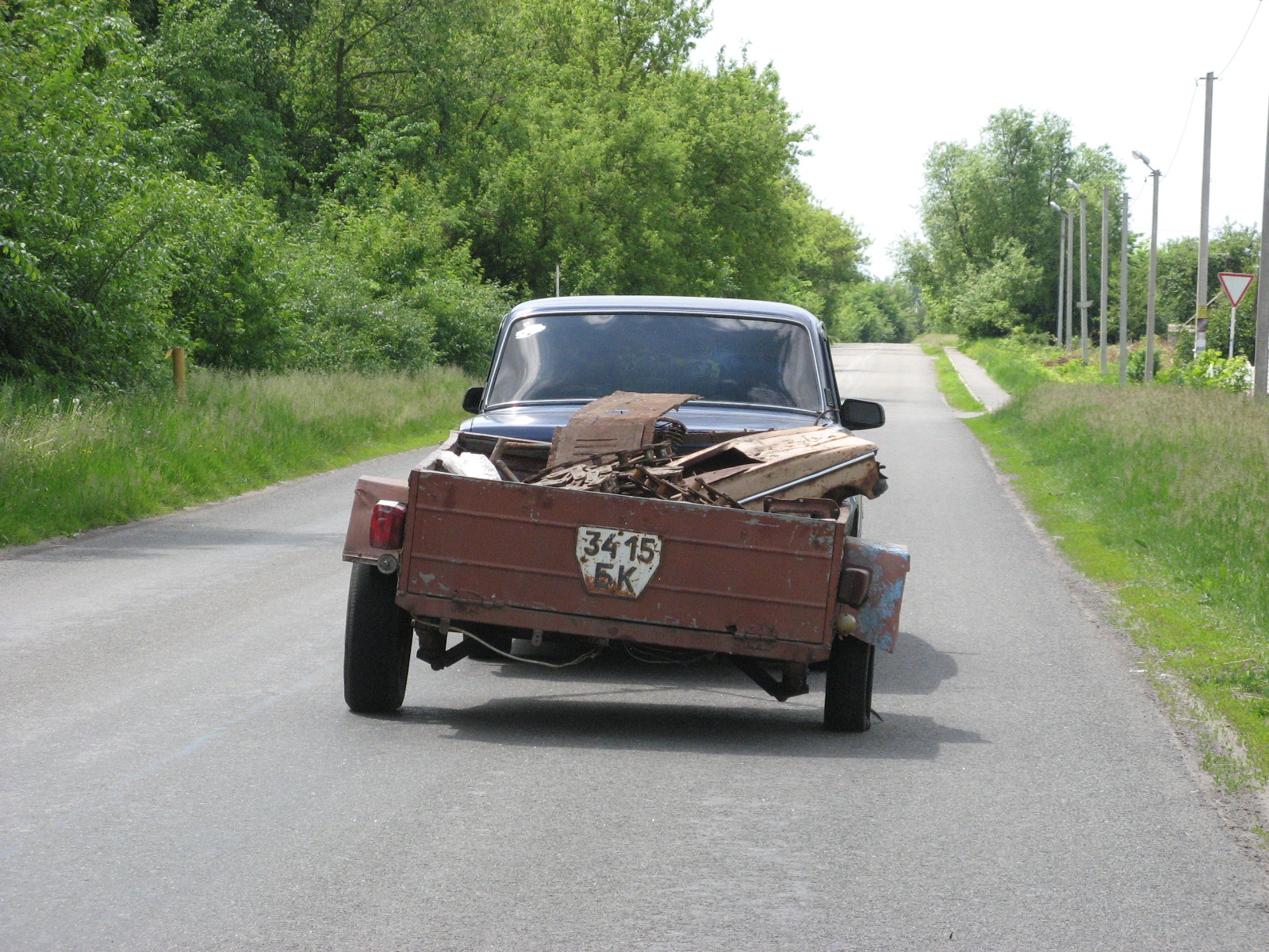 3415 БК, Trailers (1977) 