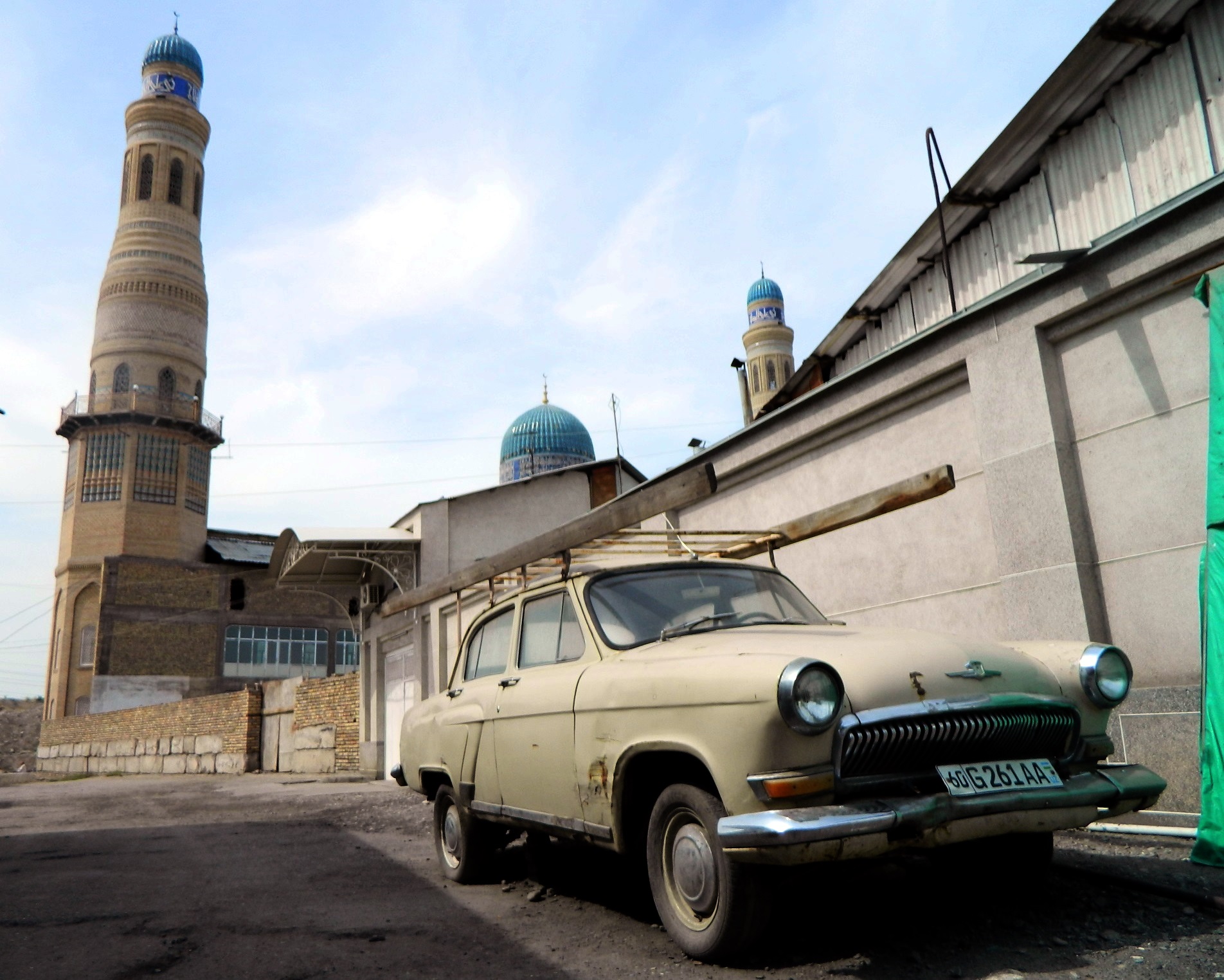 60 G 261 AA, GAZ 21 Волга 