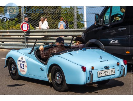 AB 921 PA, Triumph TR3