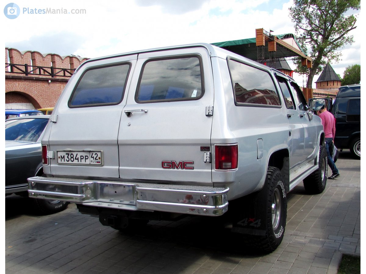 м 384 рр 42, GMC Suburban 7th gen, 1972–1991