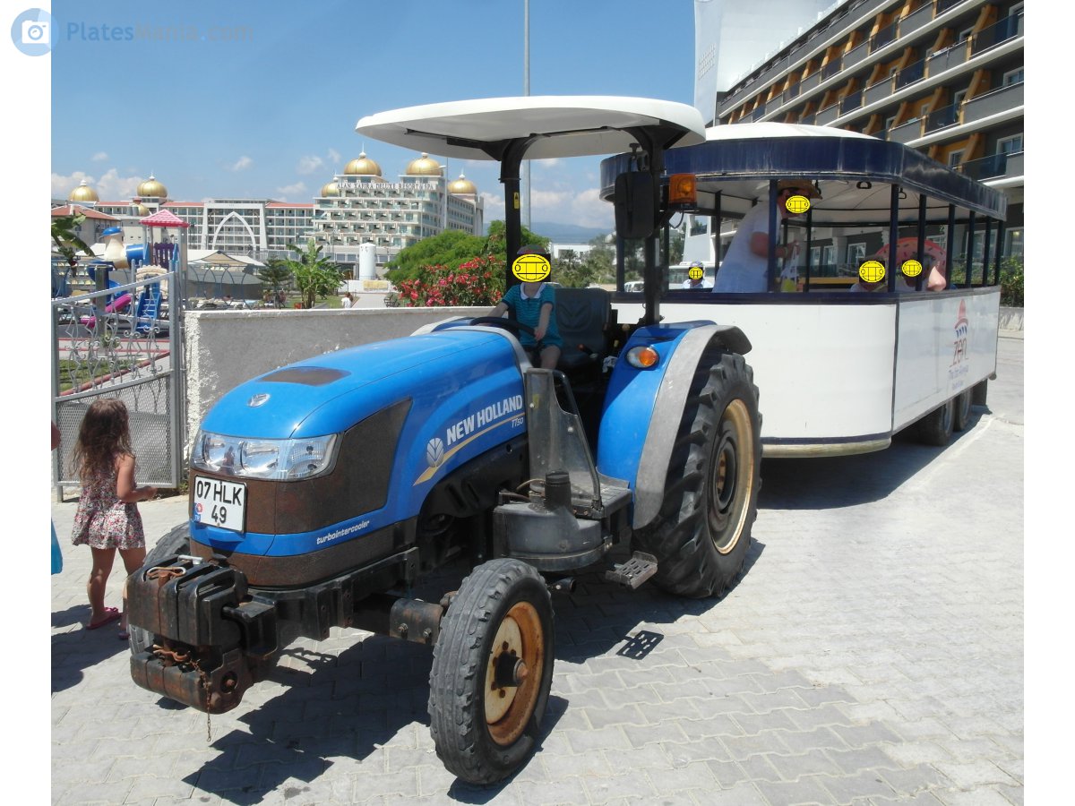 07 HLK 49, New Holland T-Series 