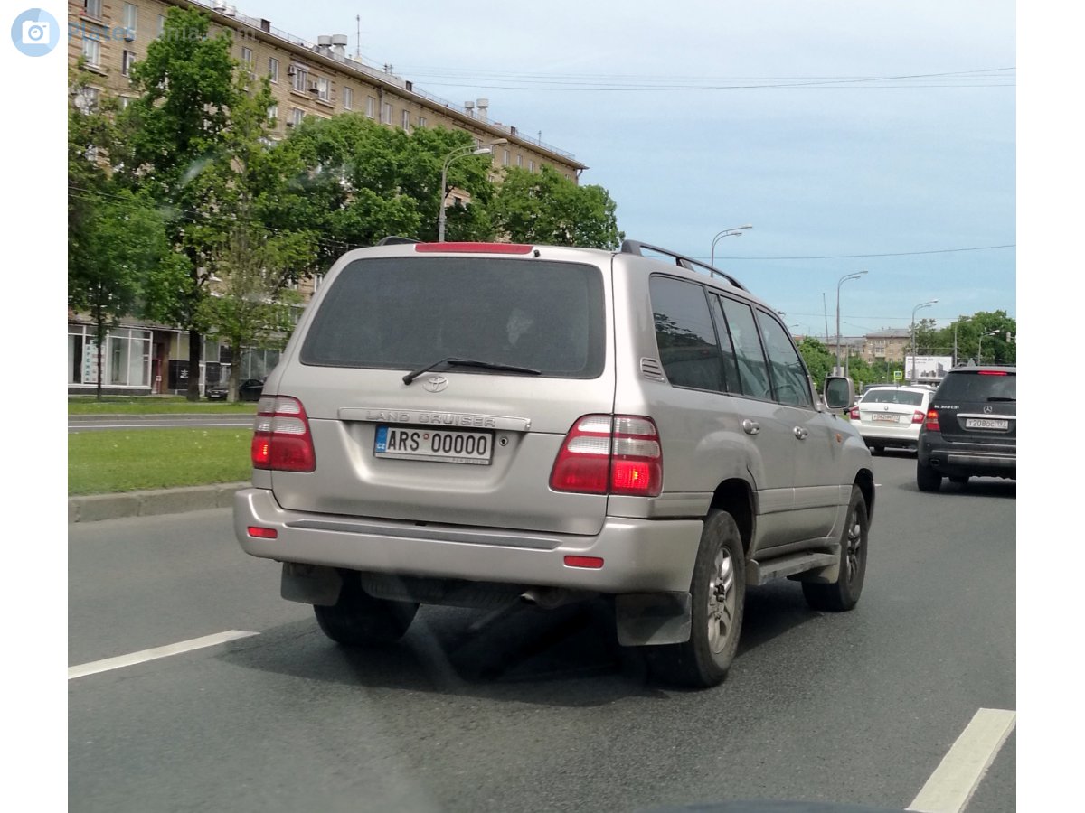 ARS 00000, Toyota Land Cruiser 100 (J100), 1998–2007