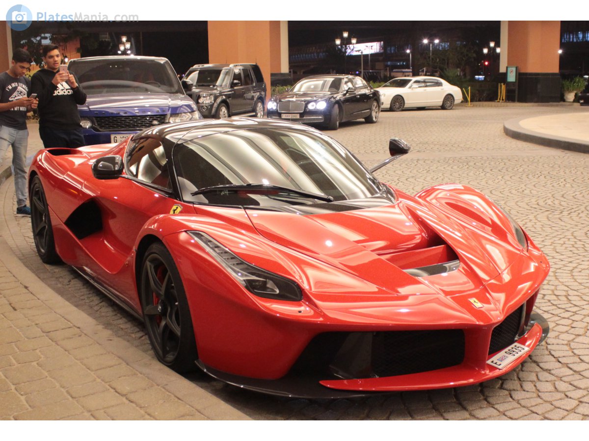 E 9935, Ferrari LaFerrari 1st gen Coupé (F150), 2013–2016