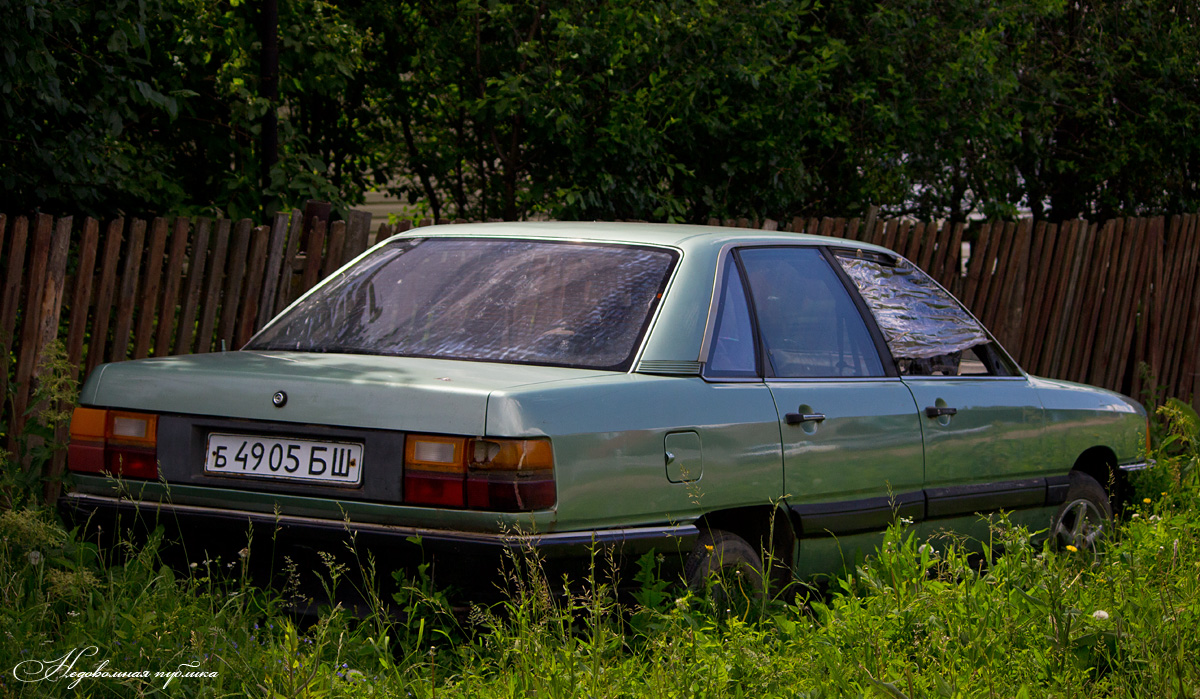 б 4905 БШ, Audi 100 3rd gen Sedan (C3/44), 1982–1991