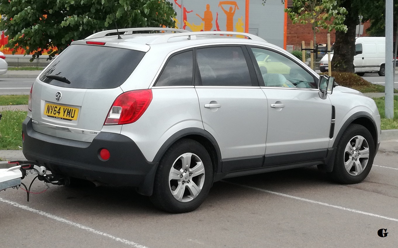 NV64YMU, Vauxhall Antara 1st gen (L07), facelift, 2010–2015