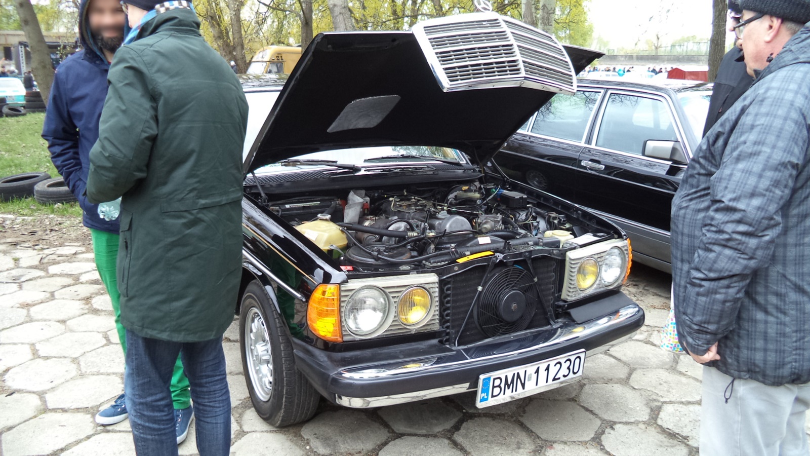 BMN 11230, Mercedes-Benz E-Klasse 200–300 Sedan (W123), 1975­–1986